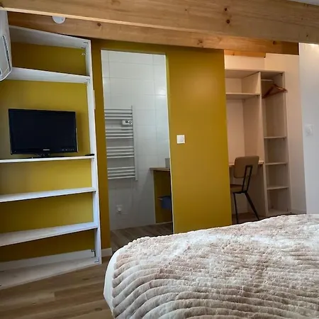 La Casa Provencale Belle Terrasse Et Climatisee Сasa de vacaciones Cannes
